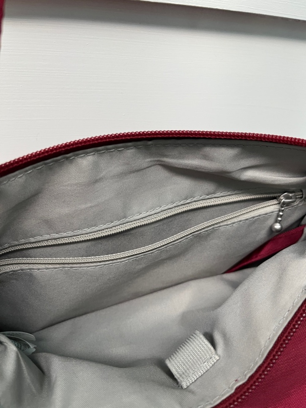 Baggallini Dark Red Crossbody Shoulder Bag - Picture 3 of 5